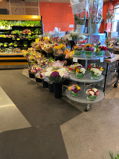 Grocery Store «Whole Foods Market», reviews and photos, 94 Derby St, Hingham, MA 02043, USA