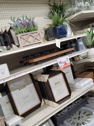 Discount Store «Big Lots», reviews and photos, 600 W 15th St, Plano, TX 75075, USA