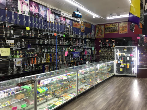 Tobacco Shop «Zerona Smoke Shop», reviews and photos, 1907 W Waltann Ln a, Phoenix, AZ 85023, USA