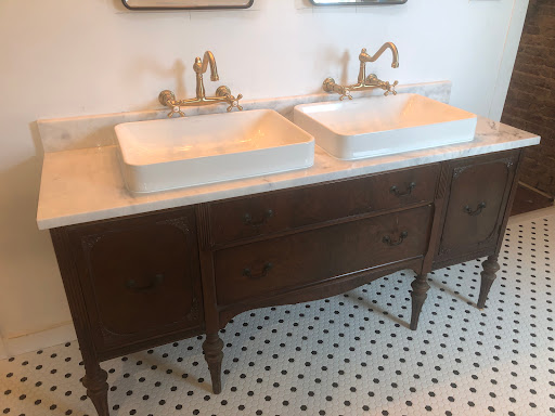 Thrift Store «Barn Auction House», reviews and photos, 440 W Chester Pike, Ridley Park, PA 19078, USA