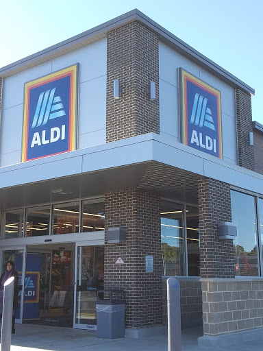 Supermarket «ALDI», reviews and photos, 2651 S Delsea Dr, Vineland, NJ 08360, USA