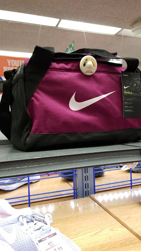 Sporting Goods Store «Big 5 Sporting Goods - Wilshire», reviews and photos, 6601 Wilshire Blvd, Los Angeles, CA 90048, USA