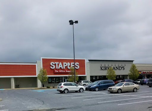 Office Supply Store «Staples», reviews and photos, 1041 N Dupont Hwy, Dover, DE 19901, USA