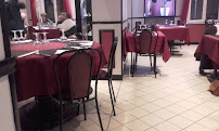 Atmosphère du Restaurant cambodgien Le Monorom à Cosne-Cours-sur-Loire - n°1