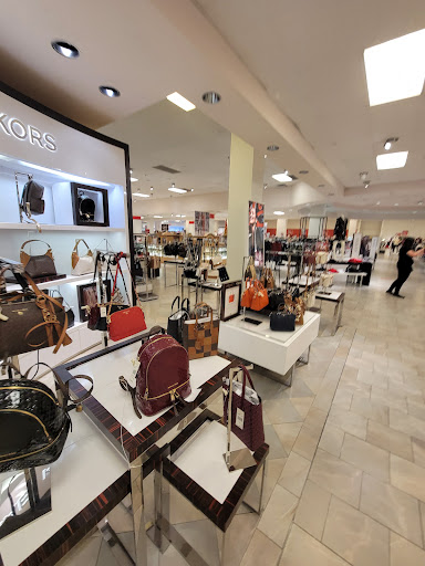 Shopping Mall «Edison Mall», reviews and photos, 4125 Cleveland Ave, Ft Myers, FL 33901, USA