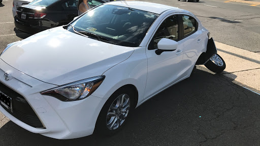 Toyota Dealer «Koons Arlington Toyota», reviews and photos, 4045 Lee Hwy, Arlington, VA 22207, USA