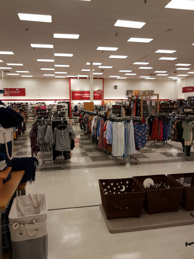 Department Store «T.J. Maxx», reviews and photos, 14 Candlewood Lake Rd, Brookfield, CT 06804, USA