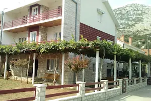 Apartmani Rada image