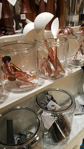 Kitchen Supply Store «Williams-Sonoma», reviews and photos, 256 City Cir #1240, Peachtree City, GA 30269, USA