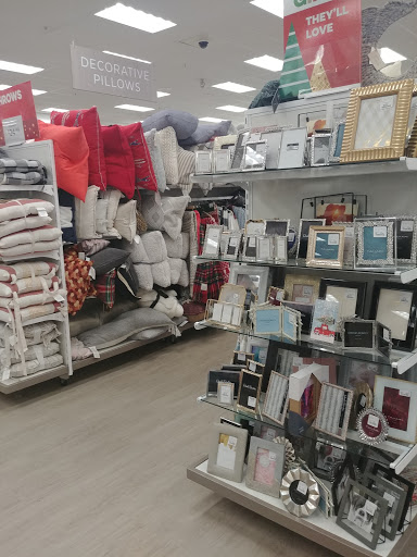 Department Store «HomeGoods», reviews and photos, 5130 Nicholson Ln, Kensington, MD 20895, USA