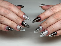 La la land nail salon