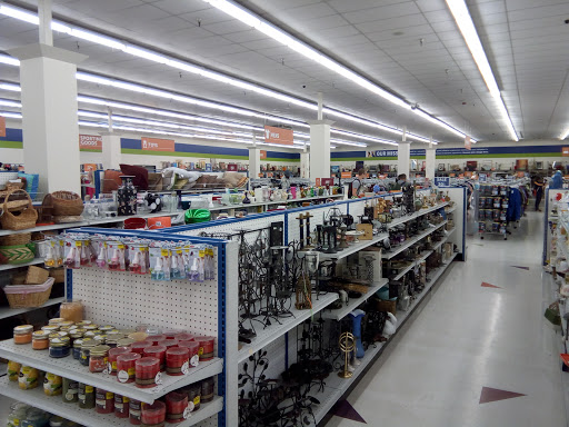 Thrift Store «Goodwill», reviews and photos, 14500 15th Ave NE, Shoreline, WA 98155, USA