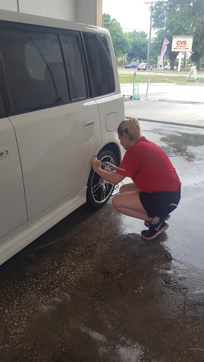 Flippers Express Wash en Valrico