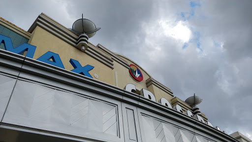 Movie Theater «Regal Cinemas Crossroads 20 & IMAX», reviews and photos, 501 Caitboo Ave, Cary, NC 27518, USA