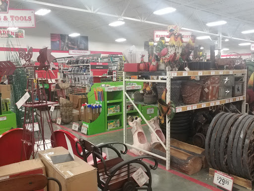 Home Improvement Store «Tractor Supply Co.», reviews and photos, 2636 Highgate Rd, St Albans City, VT 05478, USA
