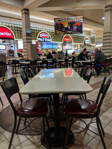 Shopping Mall «Oakwood Mall», reviews and photos, 4800 Golf Rd, Eau Claire, WI 54701, USA