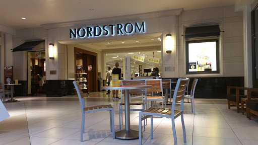 Shopping Mall «The Fashion Mall at Keystone», reviews and photos, 8702 Keystone Crossing, Indianapolis, IN 46240, USA