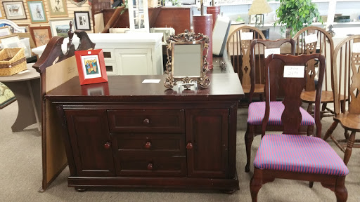 Thrift Store «Freedom House Thrift - Battleground Store», reviews and photos, 3724 Battleground Ave, Greensboro, NC 27410, USA