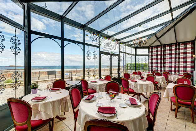 Photos du propriétaire hôtels La Cameline 29630 Plougasnou