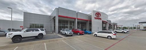 Toyota dealer Frisco