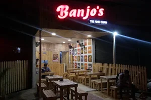 Banjo's The Food Chain | Best fast food in nashik | Pizza | Burger | Sandwich | Momos |Cold Coffee image