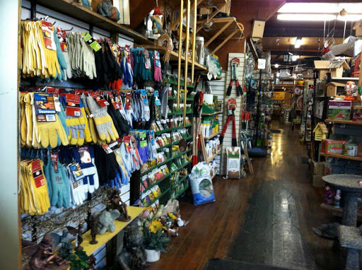 Pet Supply Store «Higbie Farm Supplies Inc», reviews and photos, 3440 Union St, North Chili, NY 14514, USA