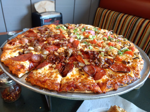 Pizza Restaurant «Round Table Pizza», reviews and photos, 2690 41st Ave, Soquel, CA 95073, USA