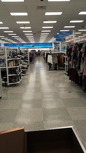 Clothing Store «Ross Dress for Less», reviews and photos, 902 Sepulveda Blvd, Harbor City, CA 90710, USA