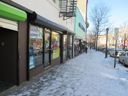 Dry Cleaner «Dry Cleaners & Tailor Inc», reviews and photos, 19 N Broadway, Yonkers, NY 10701, USA