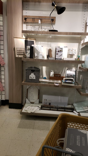 Department Store «T.J. Maxx & HomeGoods», reviews and photos, 717 Boardman Poland Rd, Youngstown, OH 44512, USA