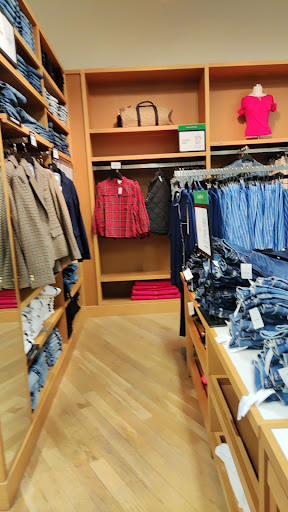 Clothing Store «J.Crew Factory», reviews and photos, 460 Evergreen Ct, Central Valley, NY 10917, USA