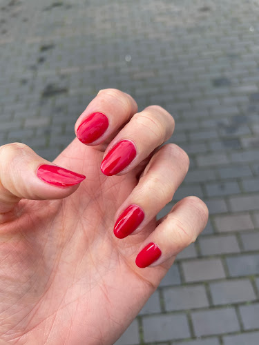 Comments and reviews of Office Nails & Beauty | Canary Wharf