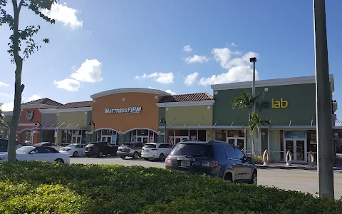 Mattress Firm Pembroke Lakes Squares image