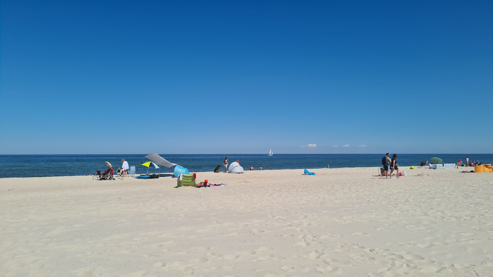 Jurata Beach'in fotoğrafı çok temiz temizlik seviyesi ile