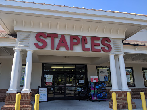 Office Supply Store «Staples», reviews and photos, 11 Palmetto Bay Rd, Hilton Head Island, SC 29928, USA