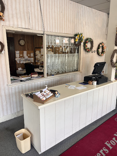 Florist «Flowers For You», reviews and photos, 22 E Gambier St, Mt Vernon, OH 43050, USA