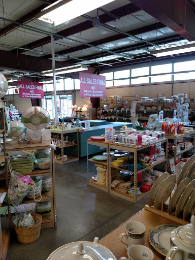 Outlet Store «Lenox Factory Outlet», reviews and photos, 402 E Main St, Mt Pleasant, PA 15666, USA