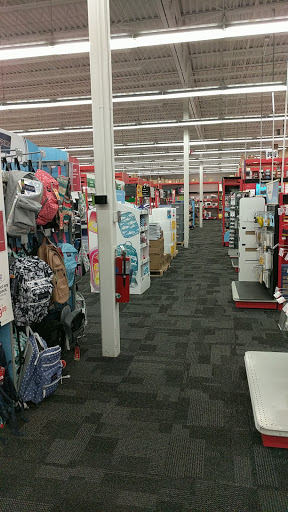 Office Supply Store «Staples», reviews and photos, 125 E Davis Dr, Terre Haute, IN 47802, USA