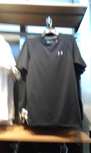 Clothing Store «Under Armour Factory House», reviews and photos, 100 Citadel Drive, Commerce, CA 90040, USA