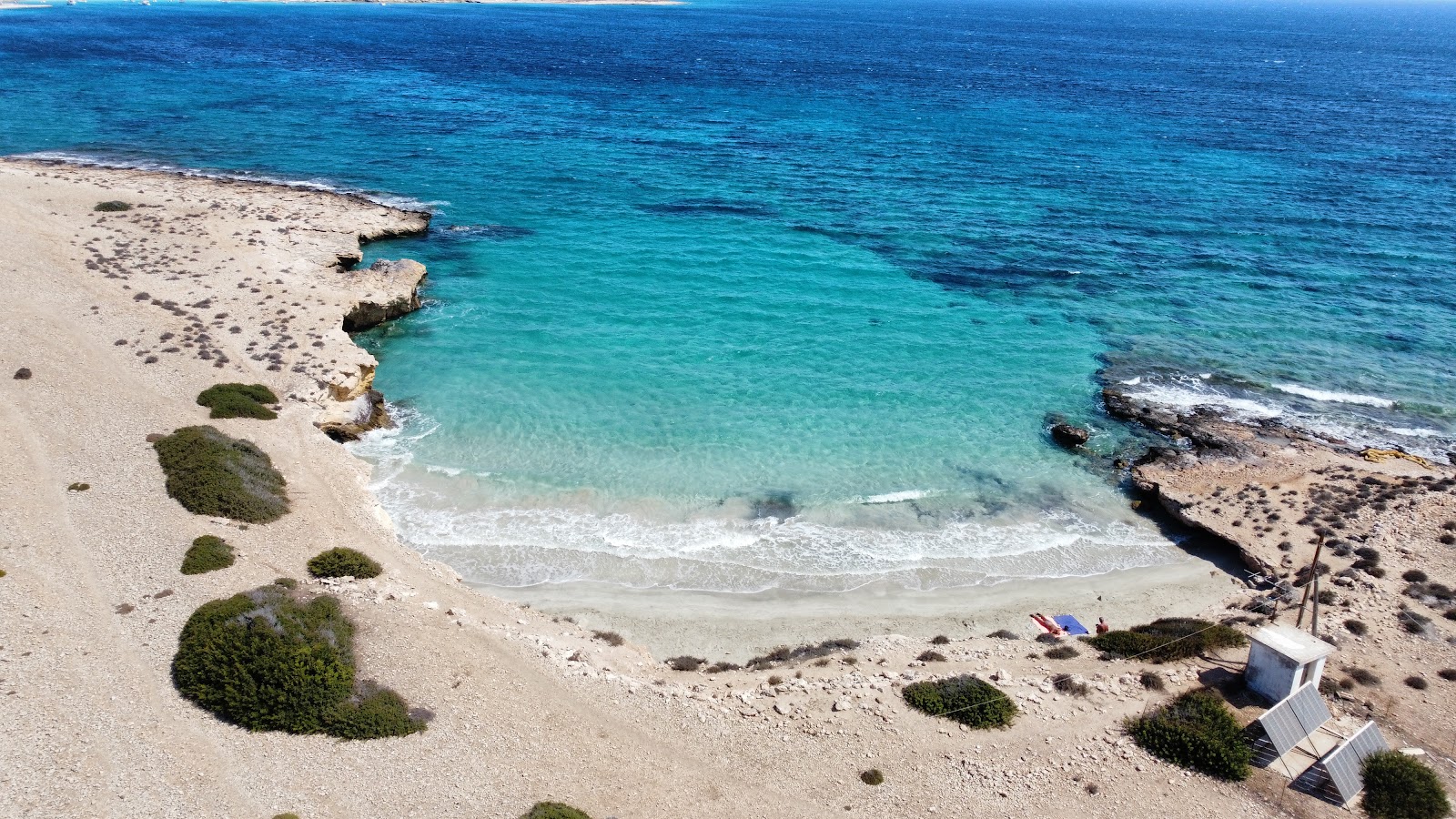 Foto di Hawaii Beach con una superficie del sabbia beige