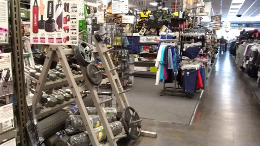 Sporting Goods Store «Big 5 Sporting Goods - Lakewood», reviews and photos, 5247 Lakewood Blvd, Lakewood, CA 90712, USA