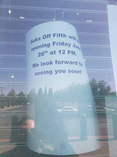Department Store «Saks OFF 5TH», reviews and photos, 3310 Livermore Outlets Dr, Livermore, CA 94551, USA