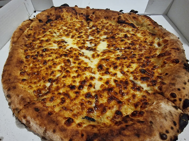 Comments and reviews of Artisan Woodfired Pizza Co - Crumlin Road