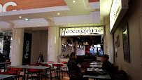 Atmosphère du Restaurant Hexagone à Le Pontet - n°8