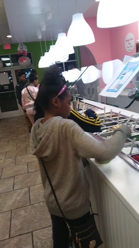 Frozen Yogurt Shop «Sweet Frog Stonebridge», reviews and photos, 125 Stonebridge Plaza Avenue, Richmond, VA 23225, USA