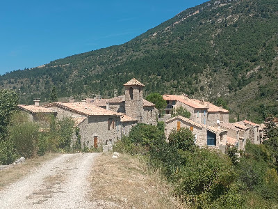 Le Poet à Le Poët-Sigillat