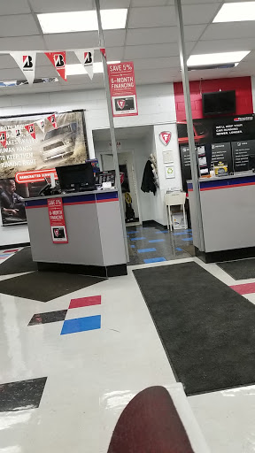 Tire Shop «Firestone Complete Auto Care», reviews and photos, 845 Ogden Ave, Downers Grove, IL 60515, USA