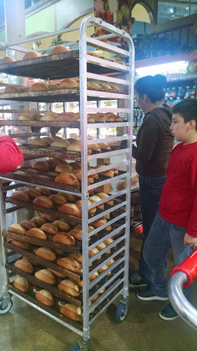 Mexican Grocery Store «El Rancho Supermarket», reviews and photos, 1212 N Beach St, Fort Worth, TX 76111, USA