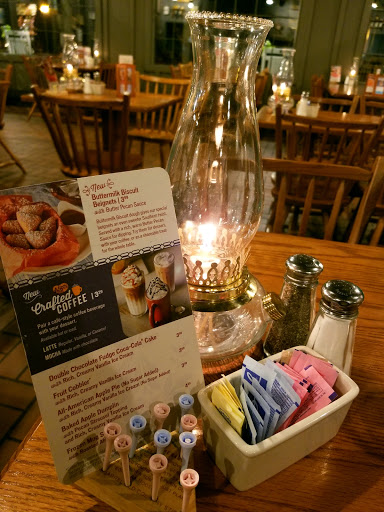 American Restaurant «Cracker Barrel Old Country Store», reviews and photos, 145 Prospect Hill Rd, East Windsor, CT 06088, USA