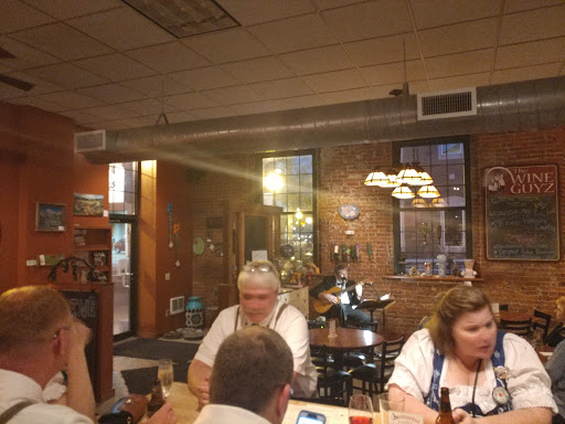 Wine Bar «Wine Guyz», reviews and photos, 122 King St, La Crosse, WI 54601, USA